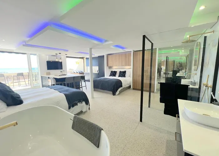 210, Héliopolis Ab, Village Naturiste Agde